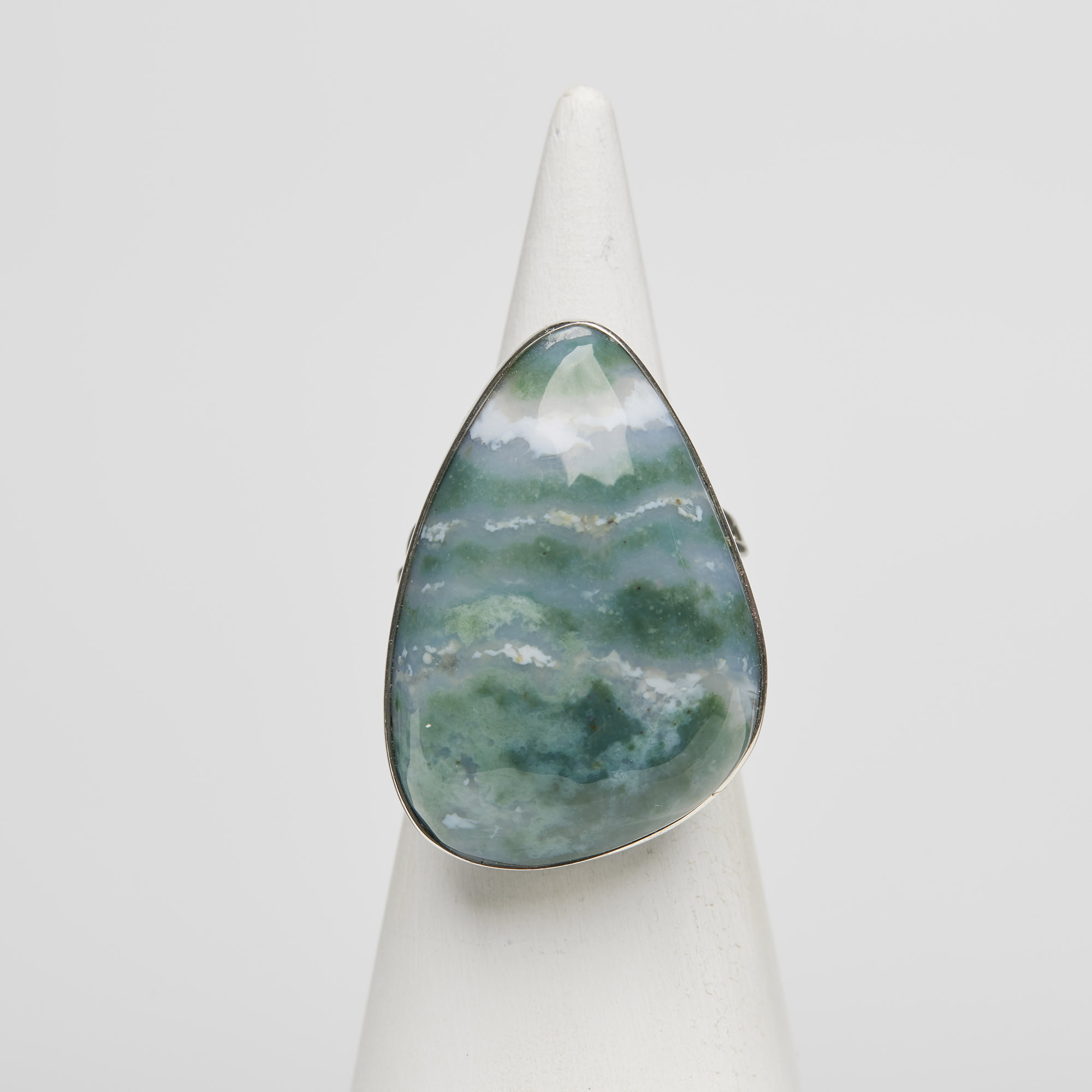 Anello Regolabile in Argento con Agata Muschiata Anello Regolabile in Argento con Agata Muschiata