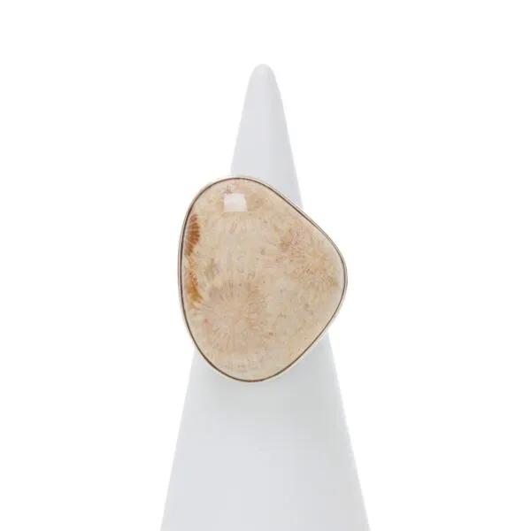Anello Regolabile in Argento con Corallo Fossile