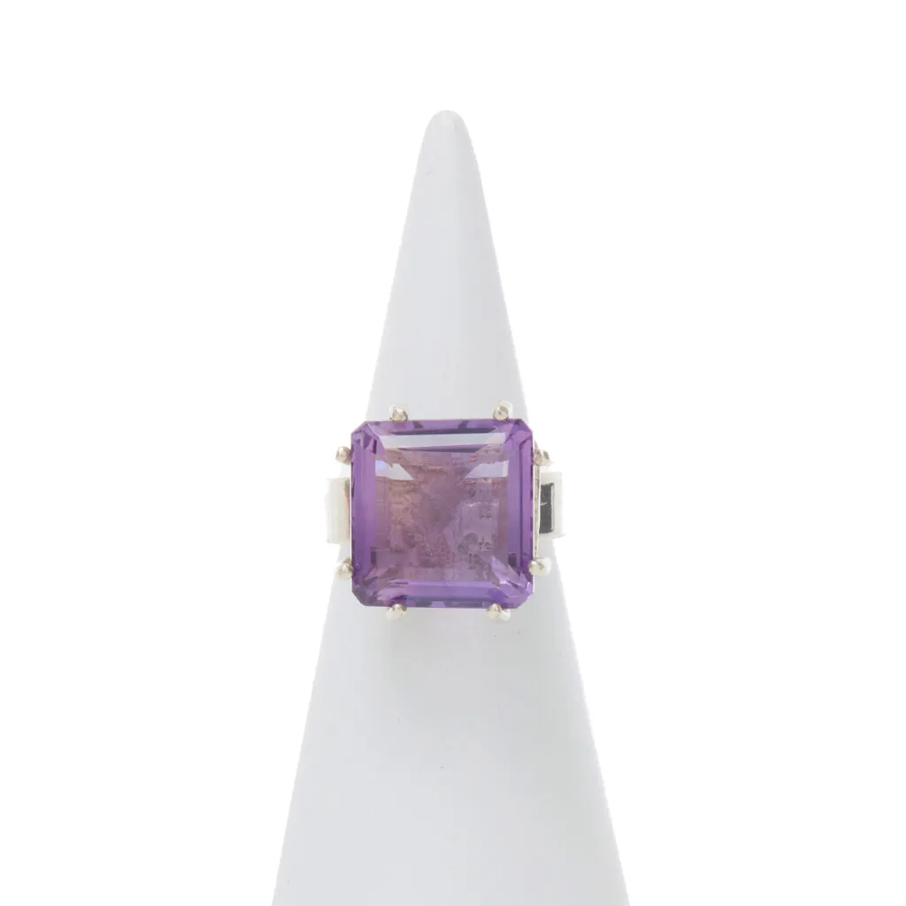 Anello in Argento con Quarzo Ametista