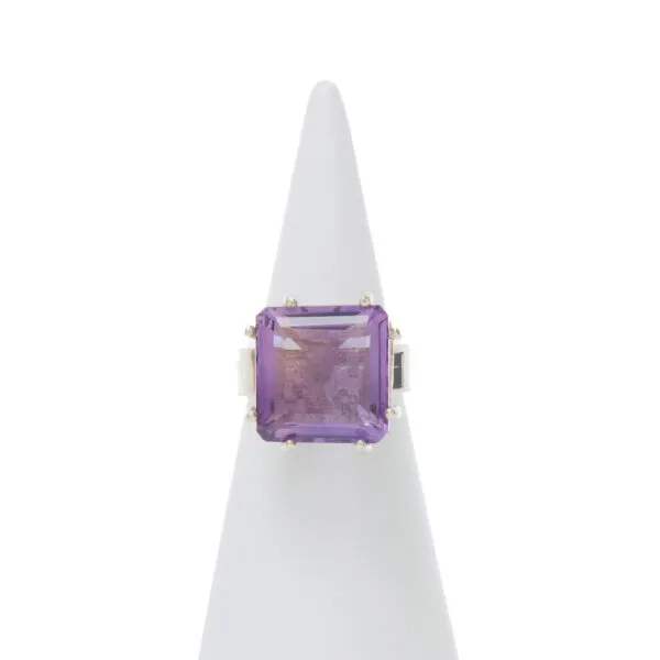 Anello in Argento con Quarzo Ametista