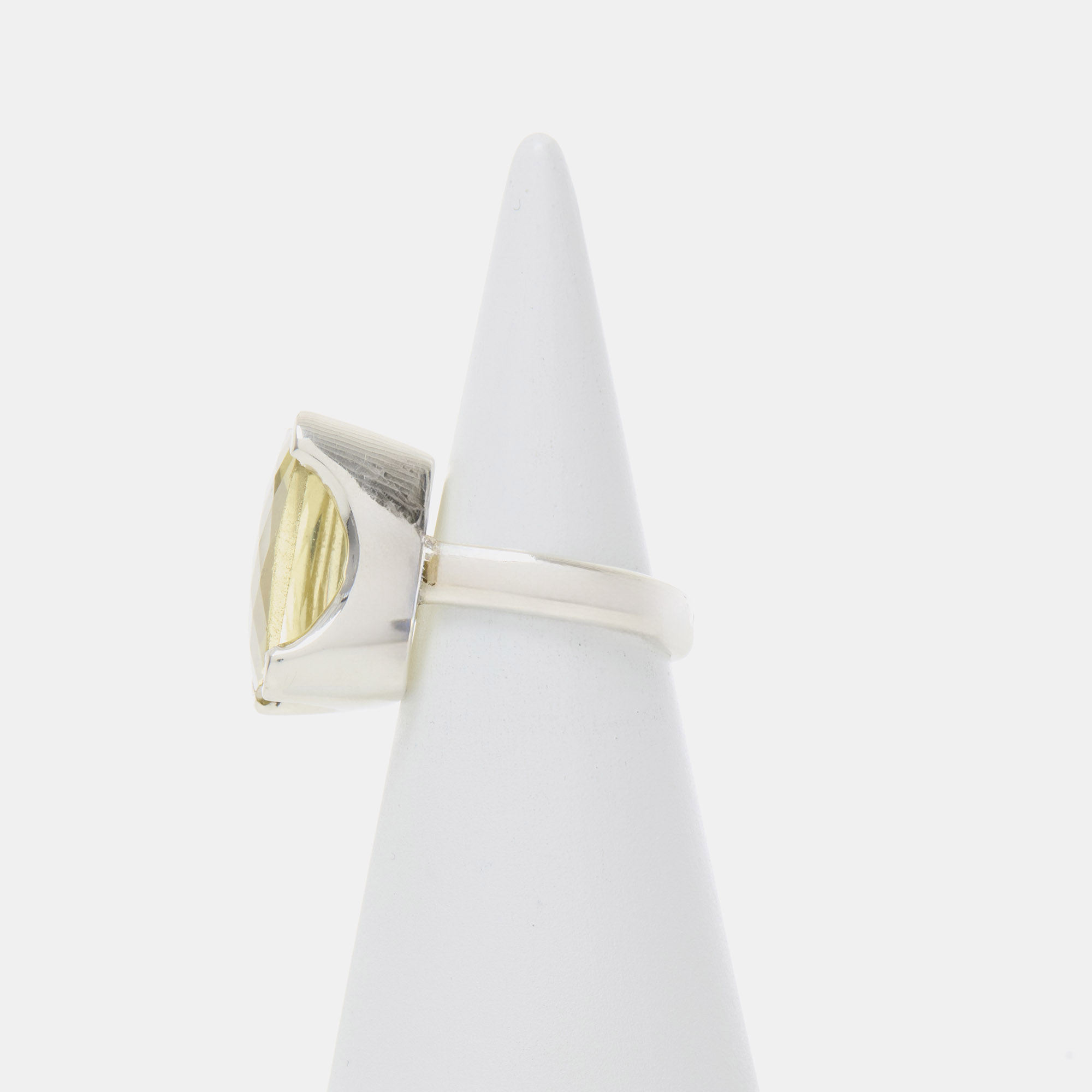 Zilveren ring met Citrien Citroen Zilveren ring met Citrien Citroen