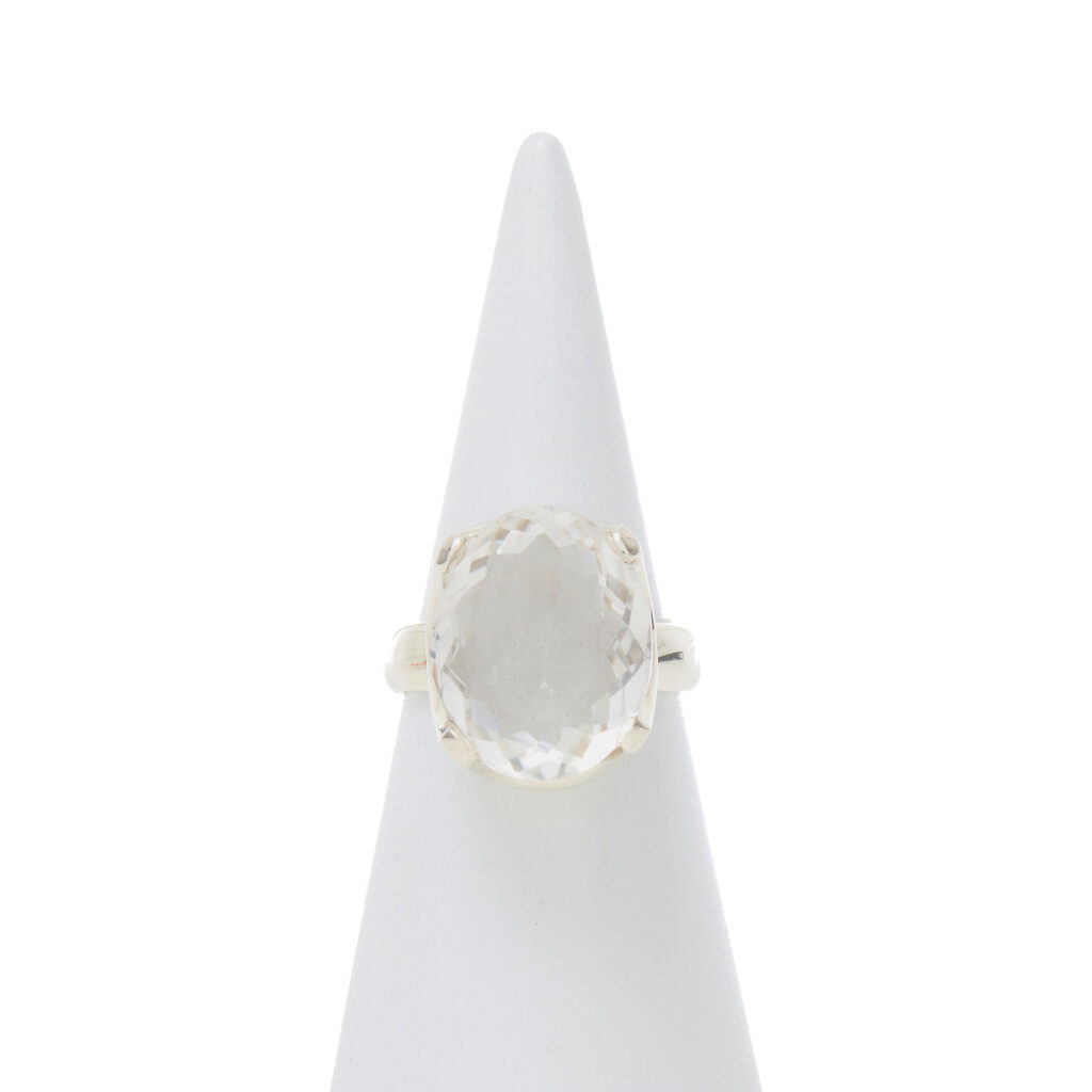 Anello in Argento con Cristallo di Rocca