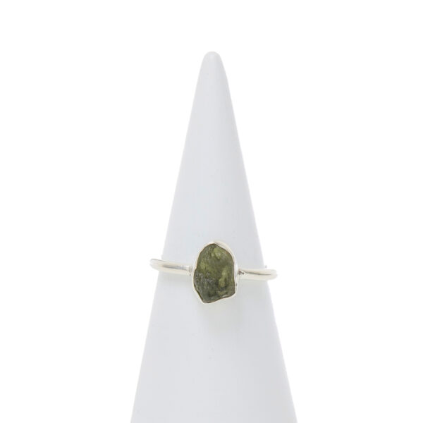 Anello in Argento con Moldavite grezza
