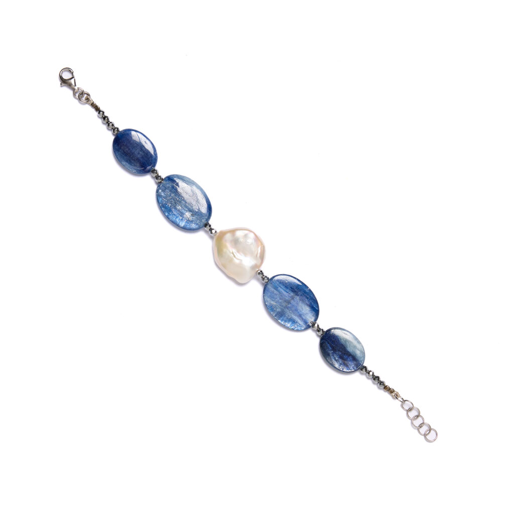 Bracciale infilato in Cianite e Perle