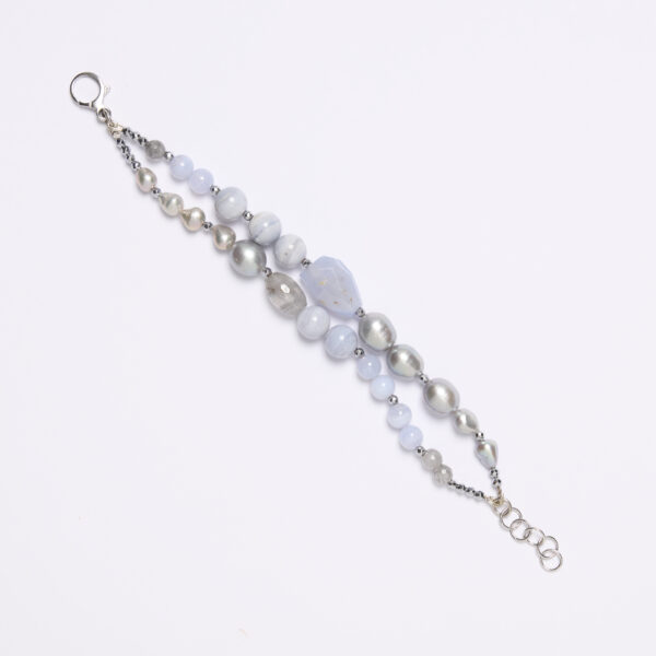 Bracciale infilato con Calcedonio e Perle