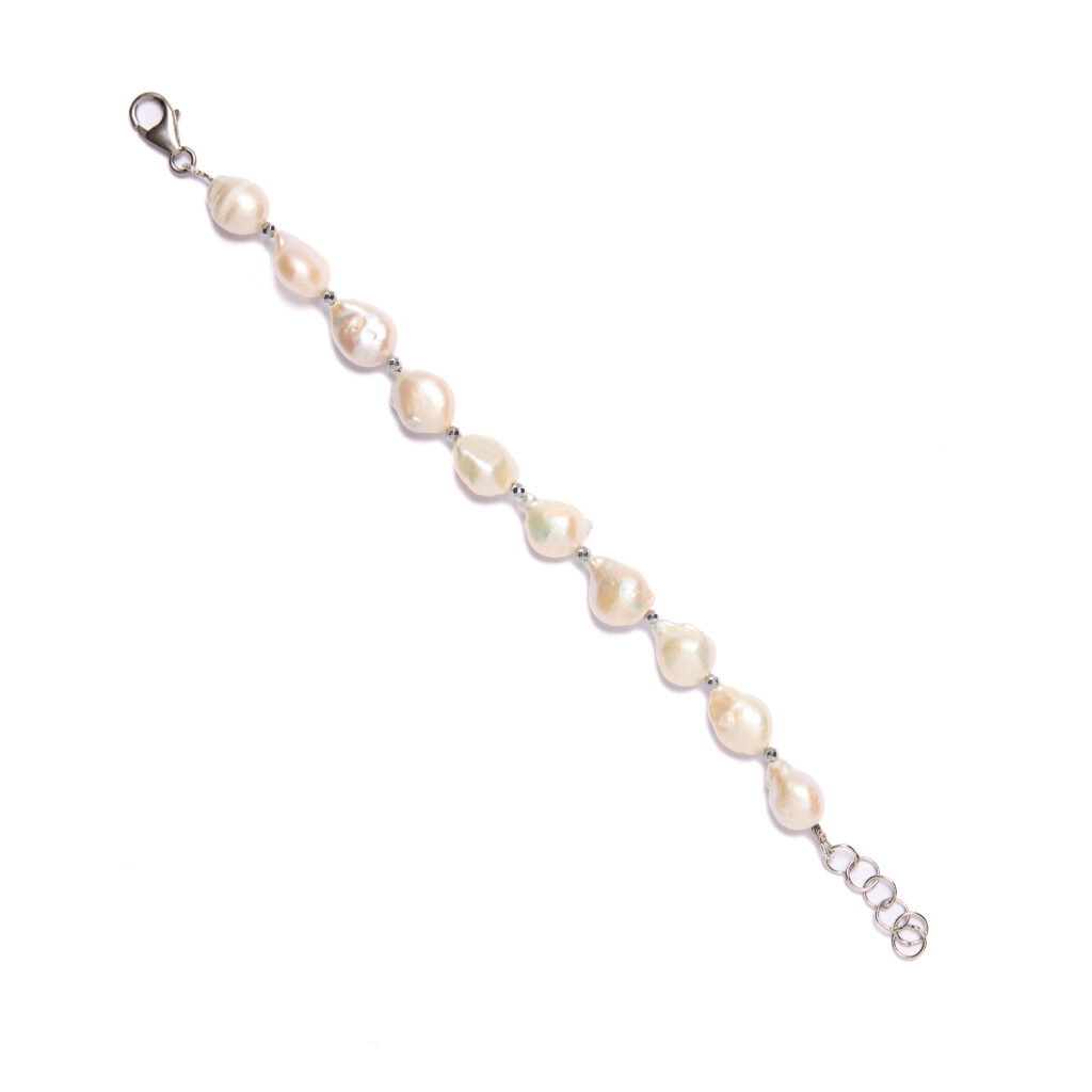 Bracciale infilato in Perle ed Ematite