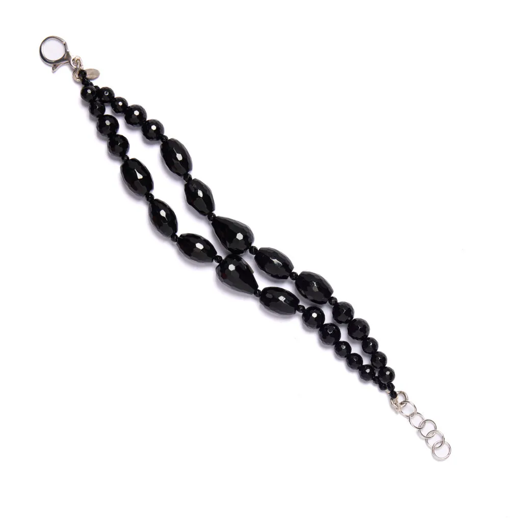 Bracciale e due fili in Agata Nera