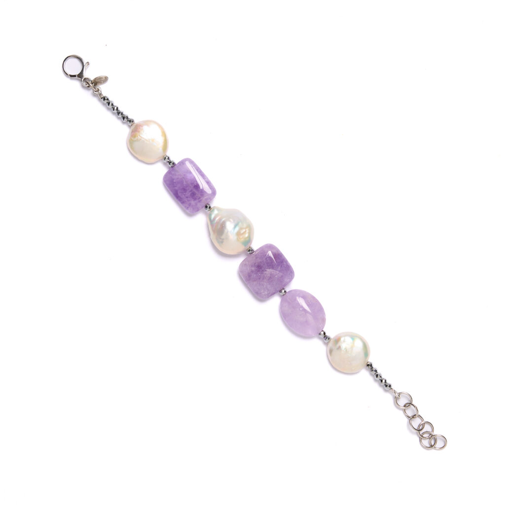 Bracciale infilato in Ametista ed Ematite con Perle