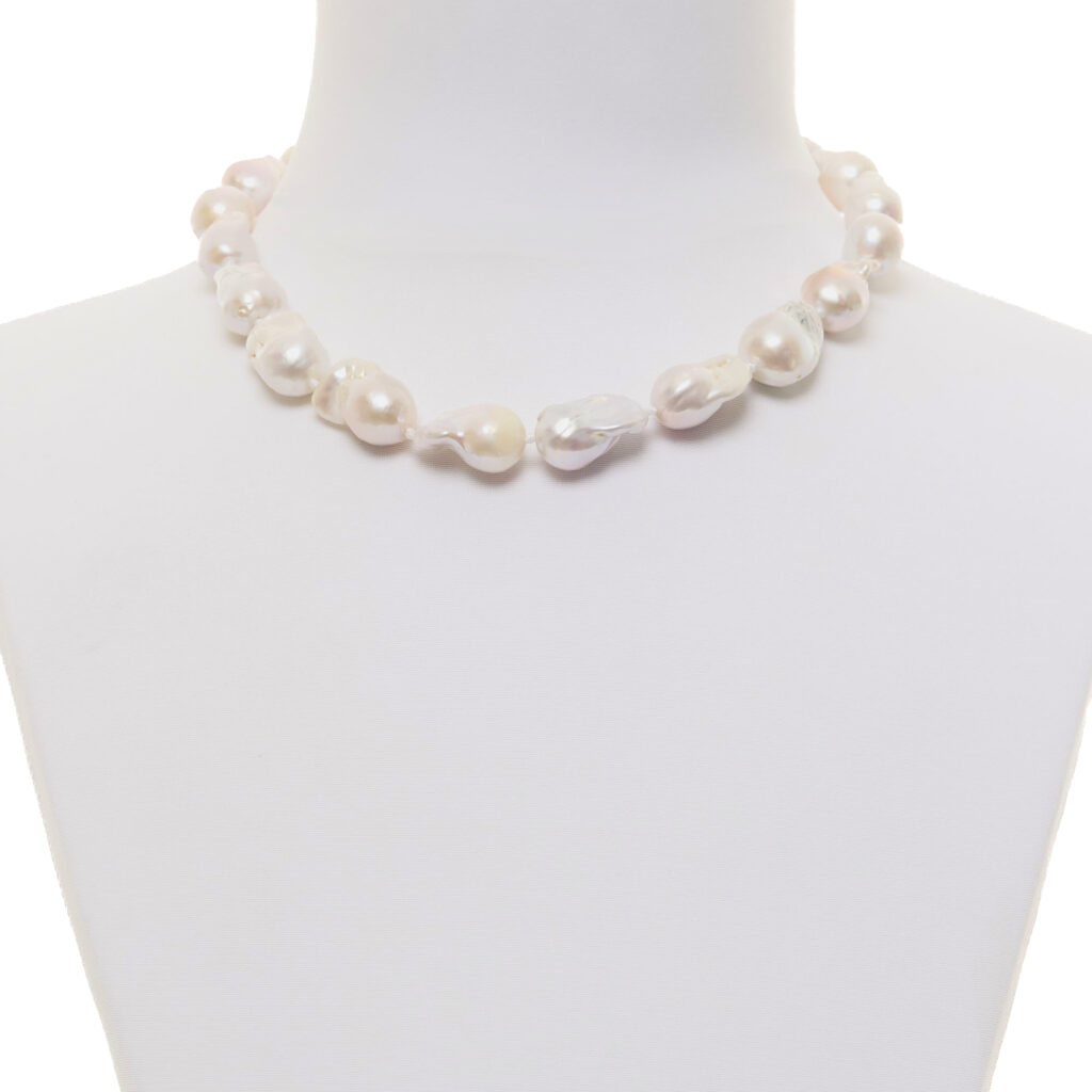 Collana corta in Perle barocche