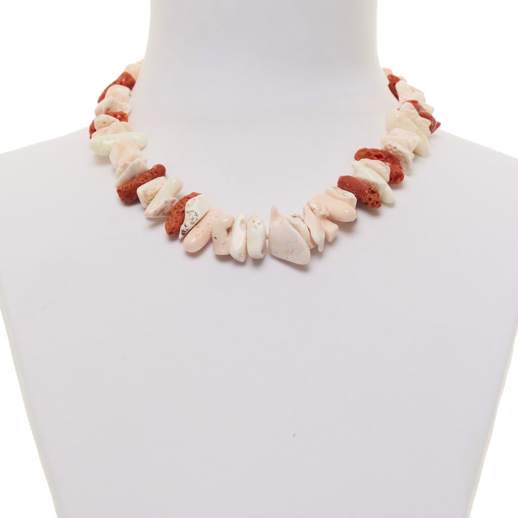 Collana in Corallo rosso e Pelle d'Angelo