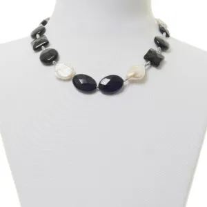 Collier en agate noire, perles et hématite