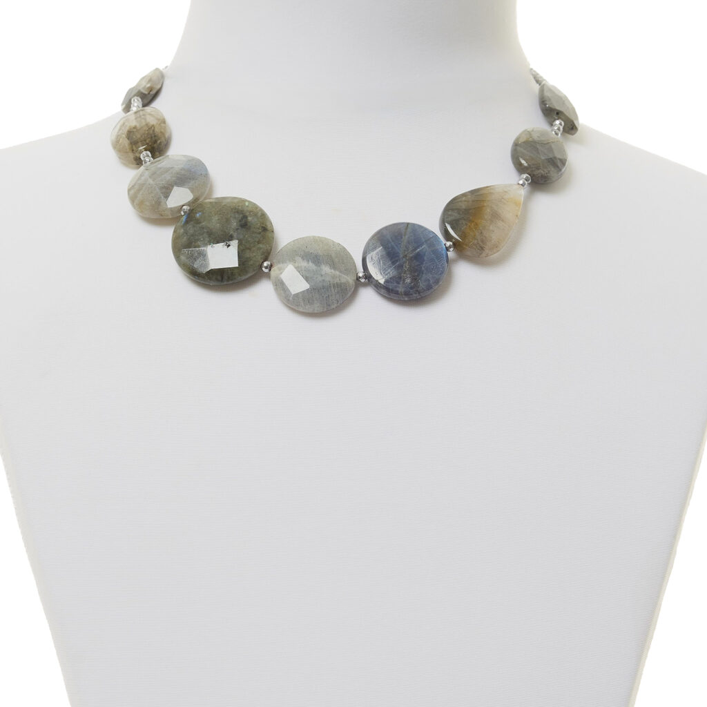 Collana corta in Labradorite e Lodolite