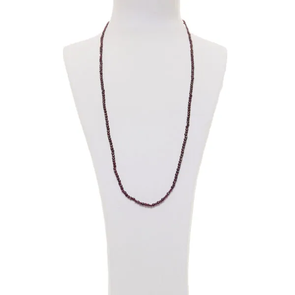 Collana di media lunghezza in Granato