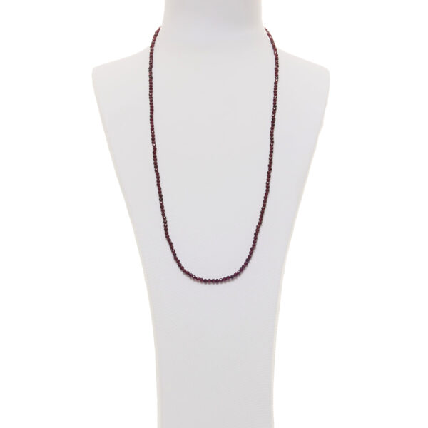 Collana di media lunghezza in Granato