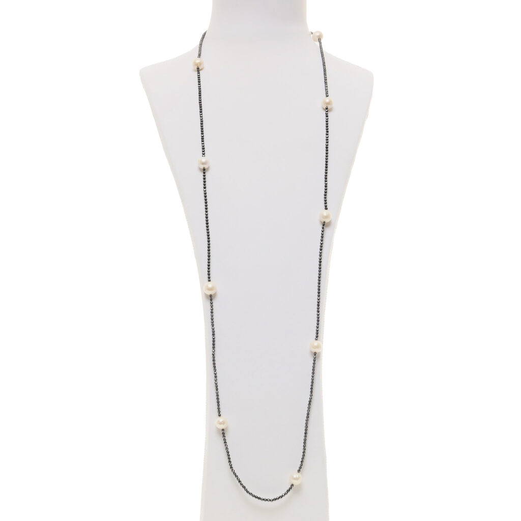 Collana in Ematite e Perle Bianche