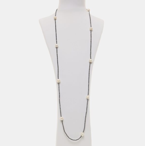 Collana in Ematite e Perle Bianche