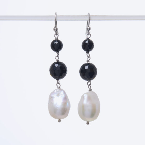 Orecchini in Perle ed Agata Nera