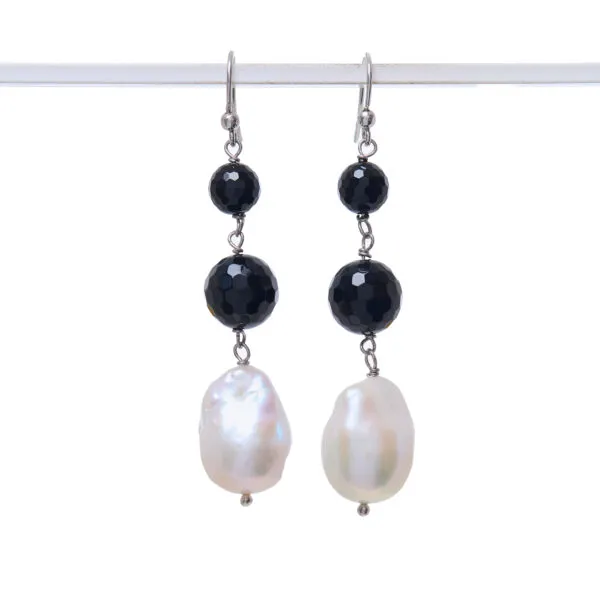 Orecchini in Perle ed Agata Nera
