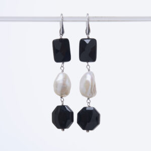 Orecchini in Agata Nera Scontornata