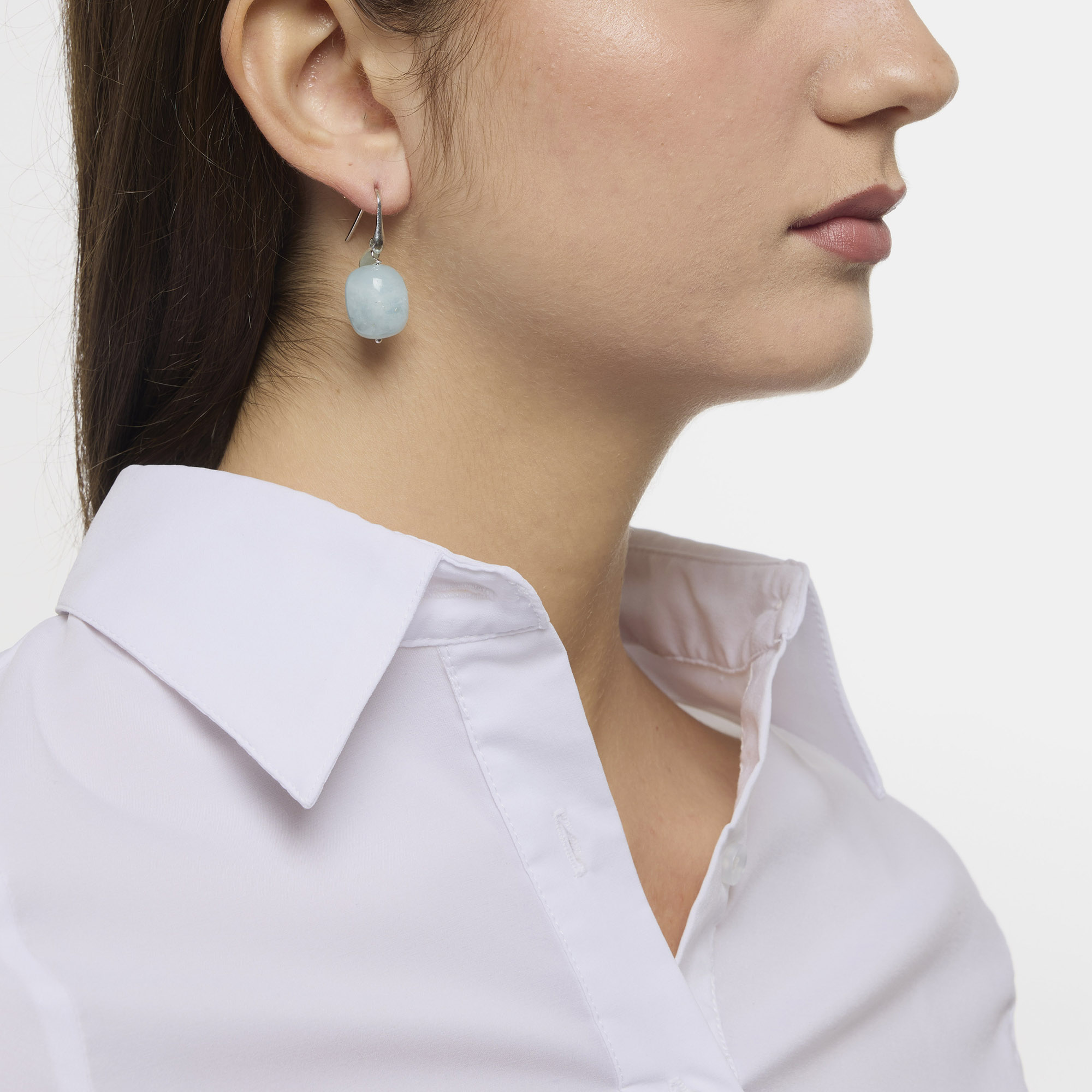 Oorbellen van aquamarijn en zilver Oorbellen van aquamarijn en zilver