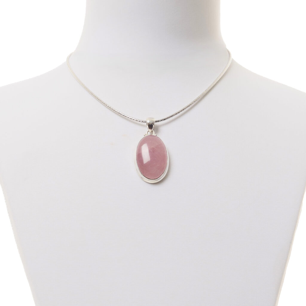 Ciondolo in Quarzo Rosa ed Argento