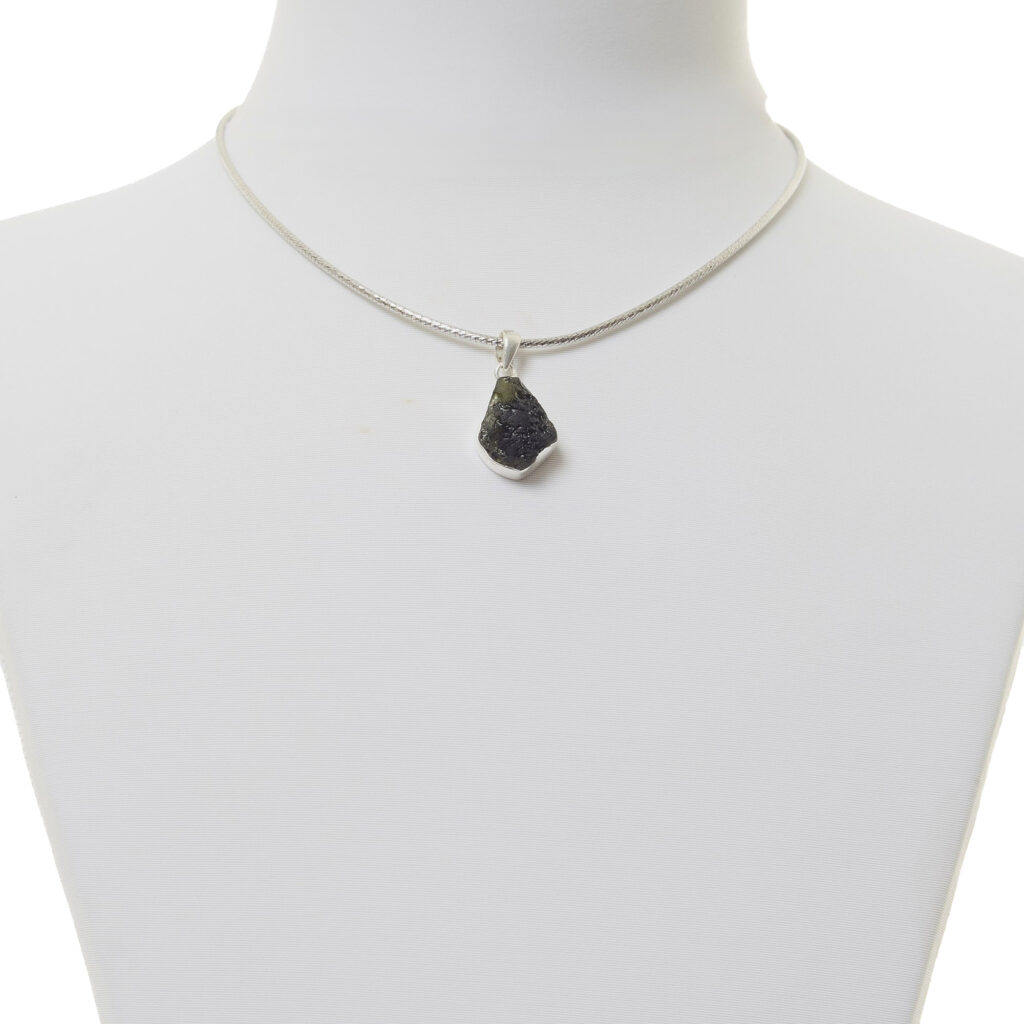 Ciondolo in Moldavite con Argento