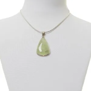 Ciondolo in Prehnite con Argento