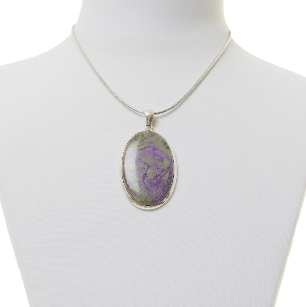 Ciondolo in Andalusite con Argento