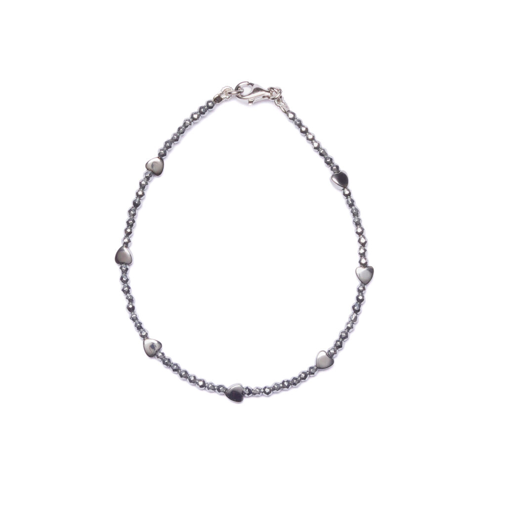 Bracciale in Ematite Rodiata con elementi a Cuore