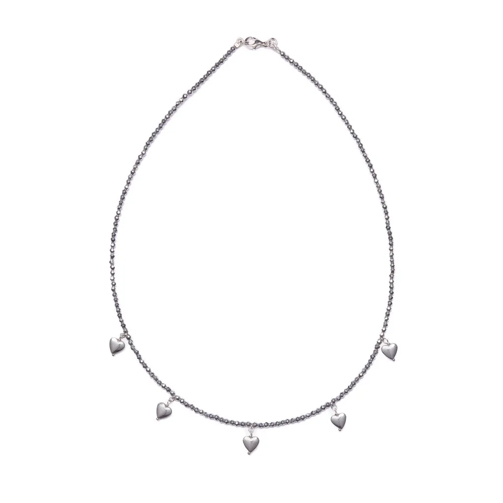 Collana in Ematite Rodiata con elementi Charms a Cuore