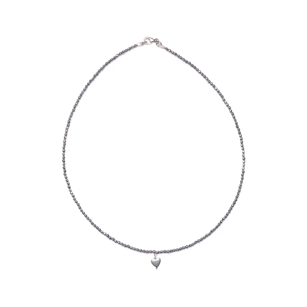 Collana in Ematite Rodiata con elemento Charms a Cuore