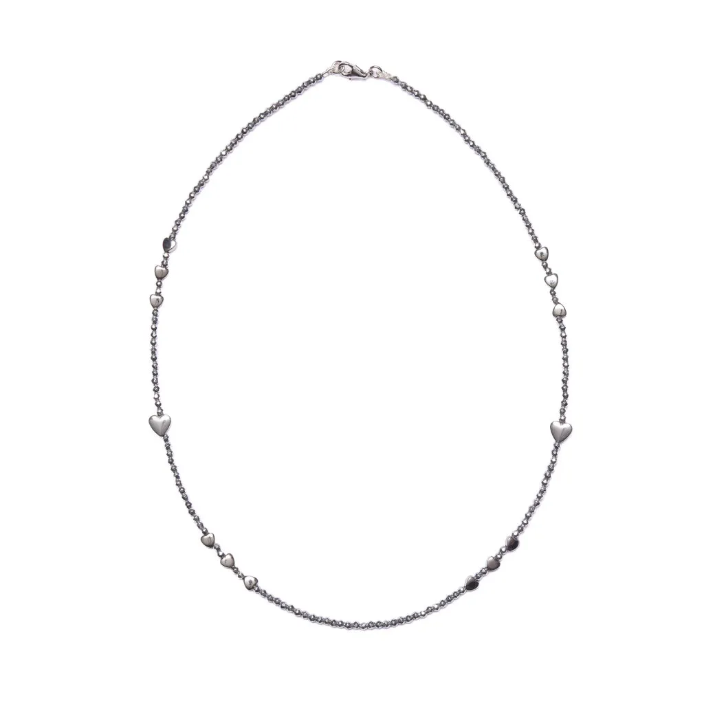 Collana in Ematite Rodiata con elementi a Cuore