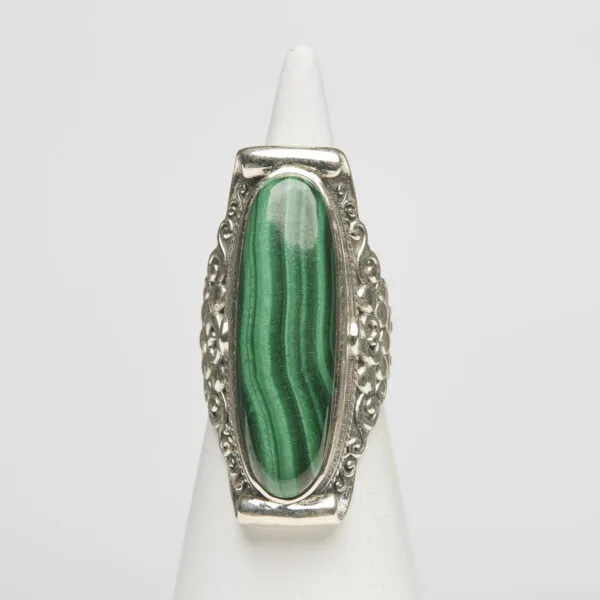Anello in Argento con Malachite Ovale