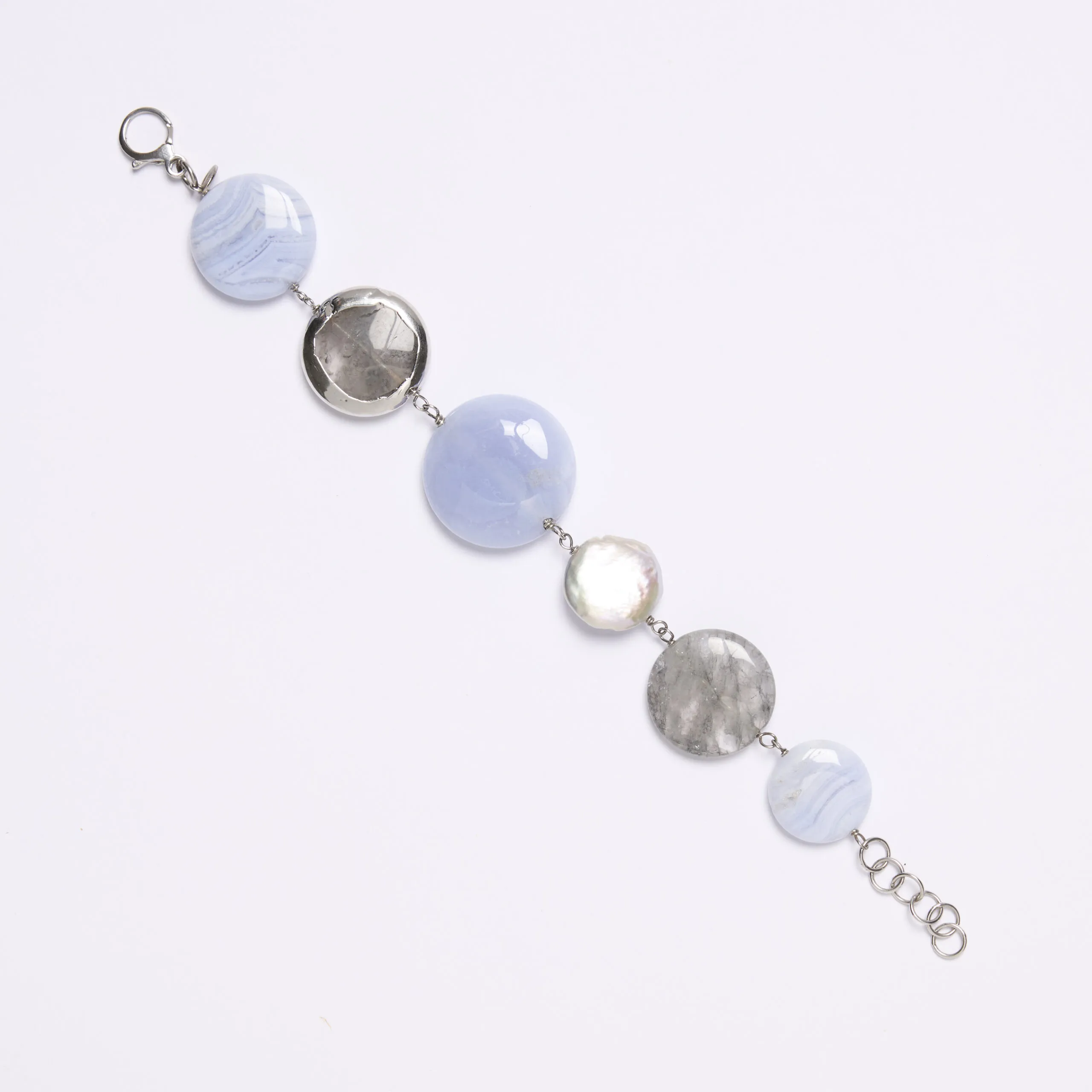 Bracciale rilegato in Calcedonio e Quarzo Grigio con Scontornato