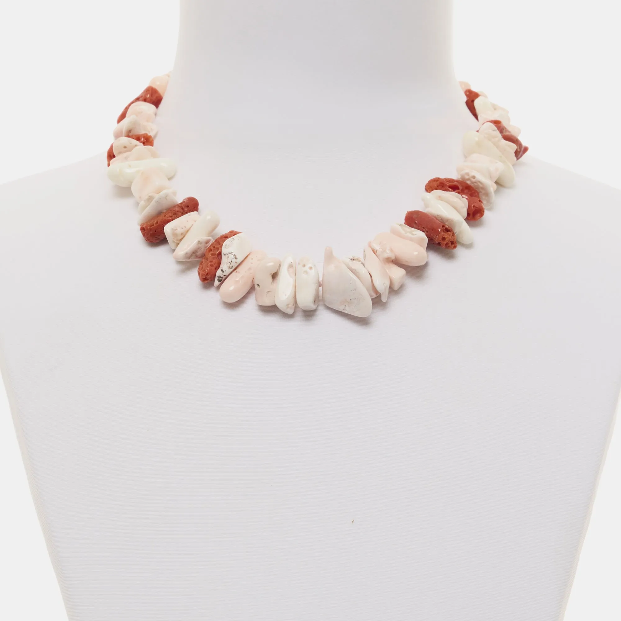 Collana in Corallo rosso e Pelle d'Angelo