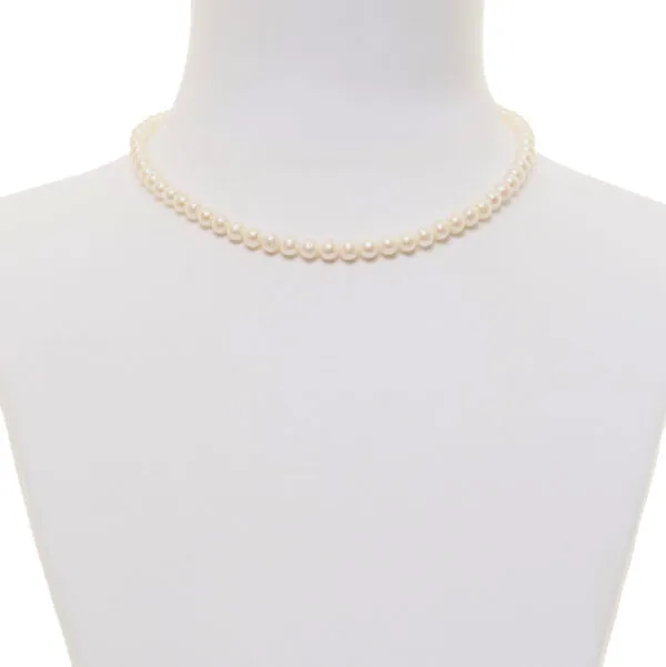 Collana corta in Perle con Chiusura in Argento