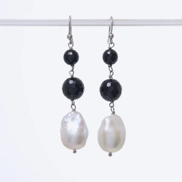 Orecchini in Perle ed Agata Nera